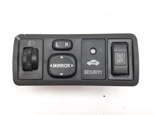 Used Switch Switch TOYOTA COROLLA (_E12_) 1.4 D (NDE120_, NDE120R) (90 hp) 20681598 20681598