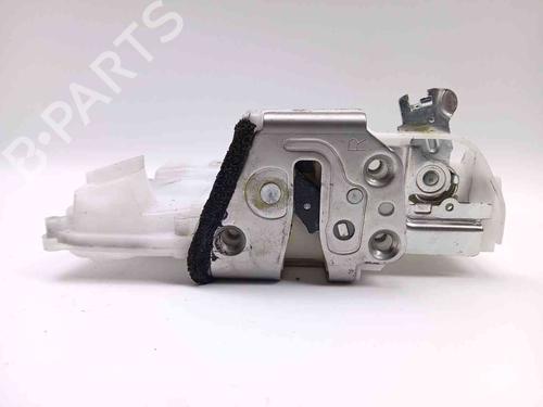 front-right-lock-suzuki-sx4-s-cross-jy-2013-37464189 main image