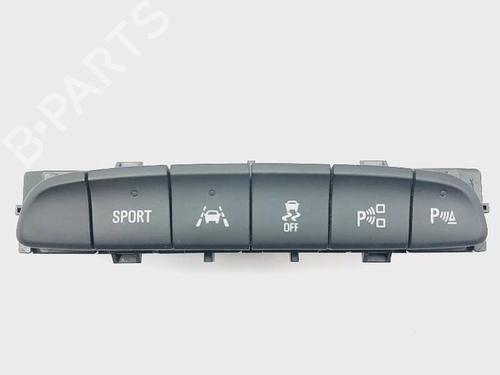 Used Switch OPEL ASTRA K (B16) [2015-2022]  17984883