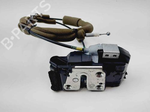 front-right-lock-nissan-pulsar-hatchback-c13-825003zl0a-2014-20684848 main image