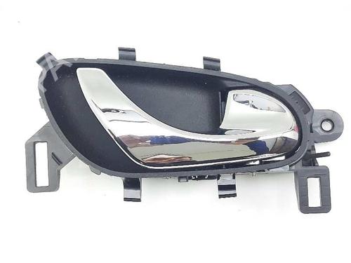Used Rear right interior door handle Rear right interior door handle 20680601 20680601