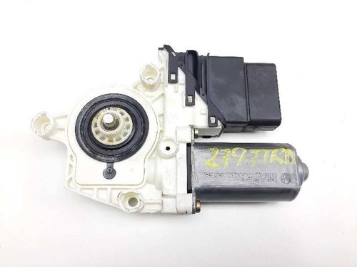 Used Right rear window motor Right rear window motor SEAT LEON (1M1) 1.6 16 V (105 hp) 20681219 20681219