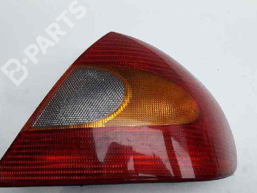 Used Right taillight FORD MONDEO II (BAP) 1.8 TD (90 hp) 4754778