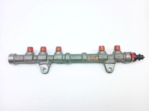 Used Injection rail Injection rail FIAT QUBO (225_) 1.3 D Multijet (225AXG1A, 225CXG1A, 225AXG11, 225CXG11) (80 hp) 31145788 31145788