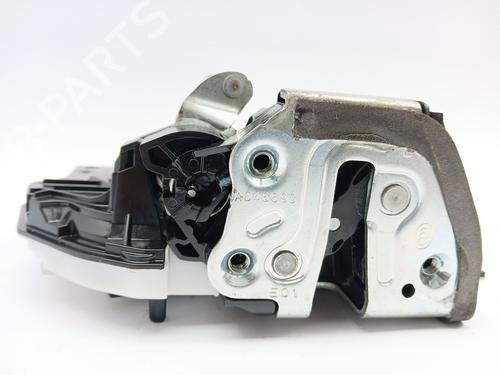 rear-left-lock-toyota-rav-4-v-_a5_-_h5_-2018-29042732 main image