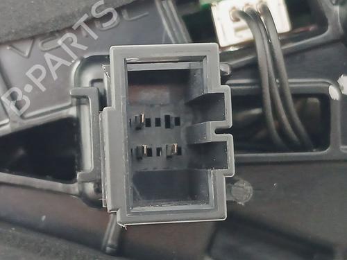 Lampa tylna klapy bagażnika lewa SKODA SUPERB III (3V3) 2.0 TDI | BP29885448C79 