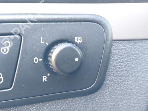 Fuse box VW TOURAN (1T1, 1T2) 2.0 TDI | BP32322699E1 