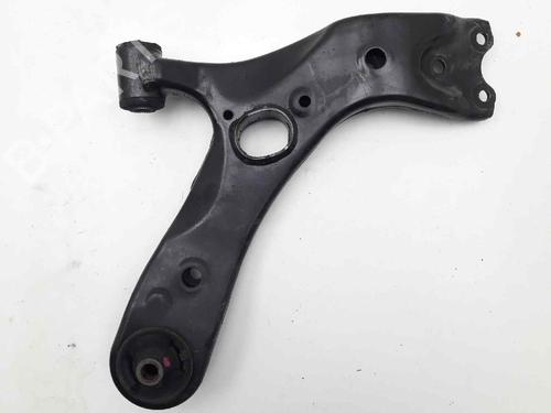 Used Right front suspension arm Right front suspension arm TOYOTA AURIS (_E18_) 1.2 (NRE185_, NRE185R) (116 hp) 5962217 5962217