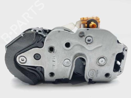 Used Front right lock OPEL INSIGNIA A (G09) [2008-2017]  20686539