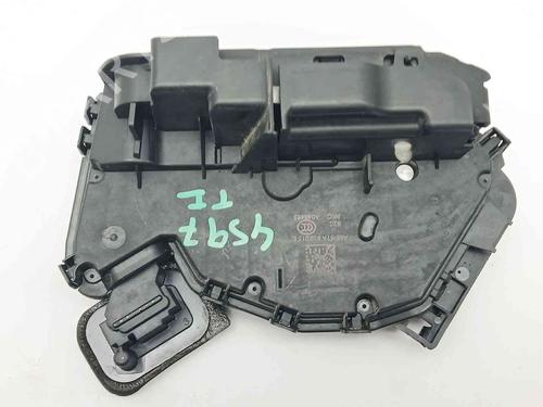 rear-left-lock-seat-ateca-kh7-khp-2016-40013726 main image