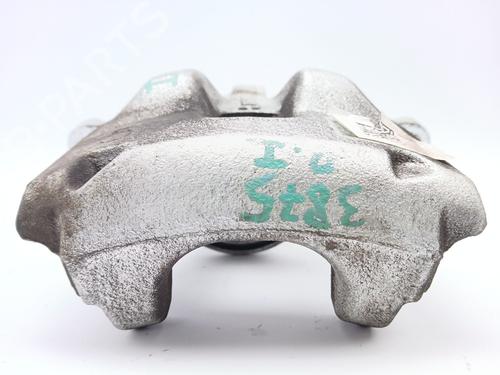 Used Left front brake caliper Left front brake caliper TOYOTA COROLLA Hatchback (_E21_, _EA1_, _EH1_) 1.8 Hybrid (ZWE211) (98 hp) 25132466 25132466