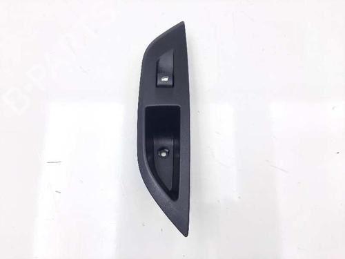 Used Right rear window switch Right rear window switch PEUGEOT 2008 II (UD_, US_, UY_, UJ_, UR_, UC_) 1.5 BlueHDI 110 (UDYHSK) (110 hp) 20681312 20681312