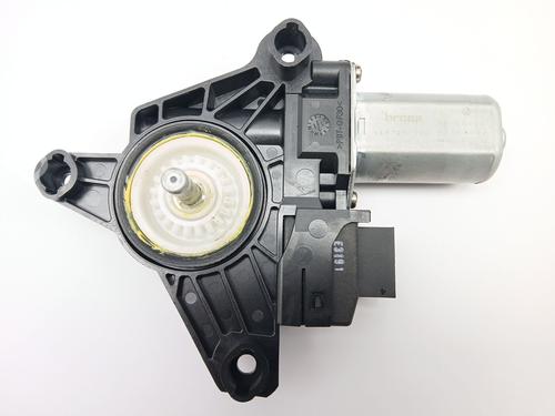 Used Right rear window motor MERCEDES-BENZ B-CLASS Sports Tourer (W246, W242) B 180 CDI (246.200) (109 hp) 26386192