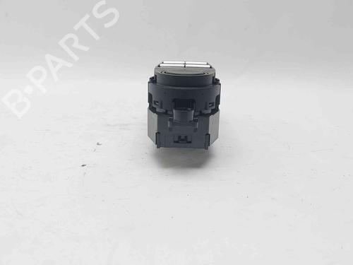 Left front window switch MAZDA CX-30 (DM) SKYACTIV-G M Hybrid AWD | BP38647212I27 - Image 4