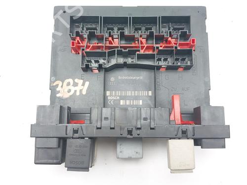 Used Fuse box Fuse box VW TOURAN (1T1, 1T2) 2.0 TDI 16V (140 hp) 33272405 33272405