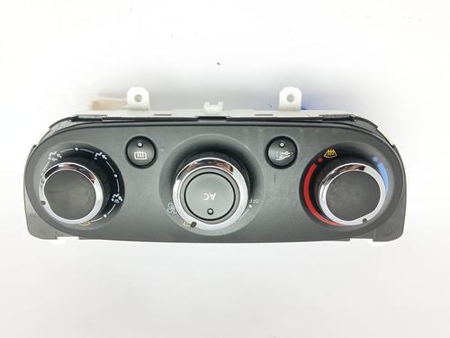 climate-control-renault-clio-iv-bh_-2012-2013-2014-2015-2016-2017-2018-2019-2020-2021-29042744 main image