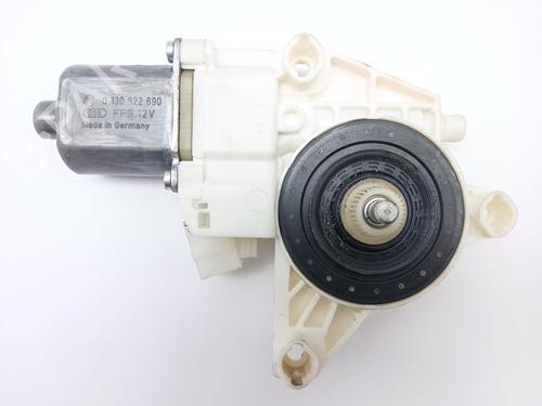 Used Left front window motor Left front window motor MERCEDES-BENZ B-CLASS Sports Tourer (W246, W242) B 180 CDI (246.200) (109 hp) 26386191 26386191