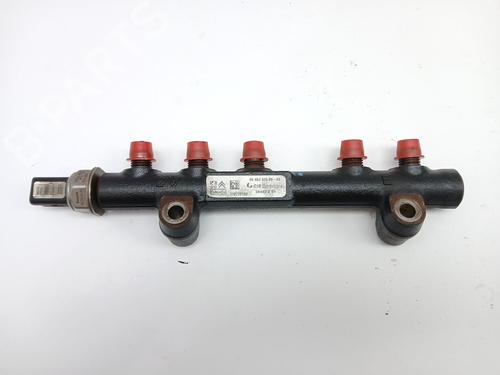 Injection rail CITROËN C4 II (NC_) 1.6 HDi 90 | BP36032650M98 - Image 2