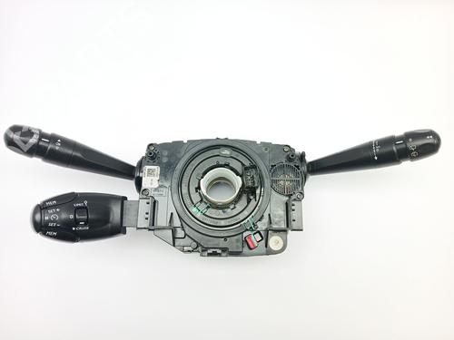 Used Switch Switch PEUGEOT 208 II (UB_, UP_, UW_, UJ_) 1.5 BlueHDI 100 (102 hp) 27482201 27482201