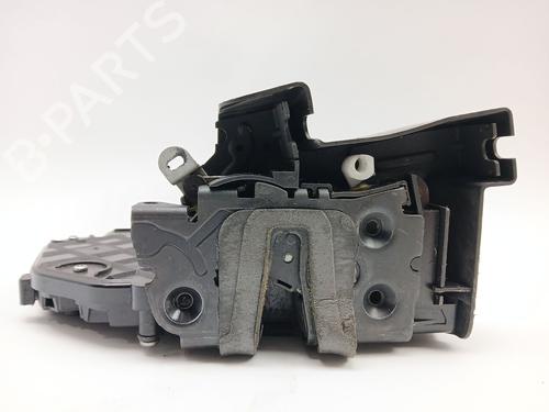 Used Front left lock LAND ROVER FREELANDER 2 (L359) 2.2 TD4 4x4 (160 hp) 30931691