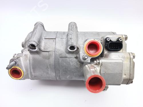 Used AC compressor VOLVO V60 I Cross Country (157) D4 Polestar AWD (220 hp) 28001652