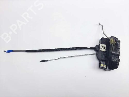 front-right-lock-chevrolet-cruze-hatchback-j305-20-cdi-13578277-2010-9263619 main image