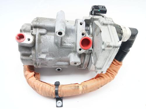 Used AC compressor AC compressor RENAULT ARKANA I (LCM_, LDN_) 1.6 E-TECH 145 (LDMU) (143 hp) 30005833 30005833