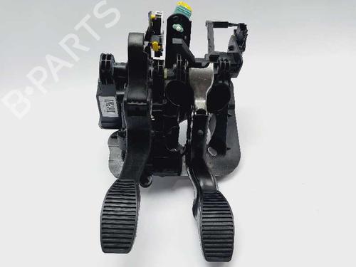 Used Break pedal FIAT 500 (312_) 1.0 Mild Hybrid (312.AYD1B) (69 hp) 17328984