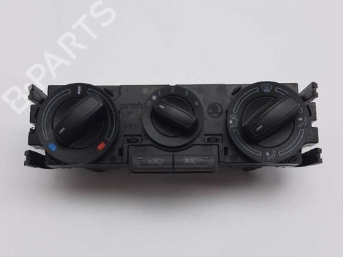 Used Climate control Climate control SKODA RAPID Spaceback (NH1) 1.6 TDI (90 hp) 20681457 20681457