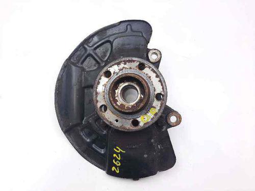Used Right front steering knuckle VOLVO XC90 I (275) D5 AWD (185 hp) 8936771
