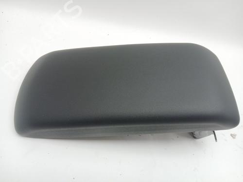 Used Armrest / Center console Armrest / Center console CITROËN C4 III (BA_, BB_, BC_) 1.2 PureTech 130 (BAHNSA, BAHNSB) (130 hp) 33241529 33241529