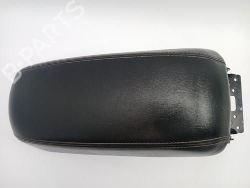 Used Armrest / Center console Armrest / Center console JEEP CHEROKEE (KL) 2.2 CRD 4x4 (195 hp) 27255192 27255192