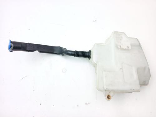 windscreen-washer-tank-land-rover-discovery-iv-l319-2009-2010-2011-2012-2013-2014-2015-2016-2017-2018-25742826 main image