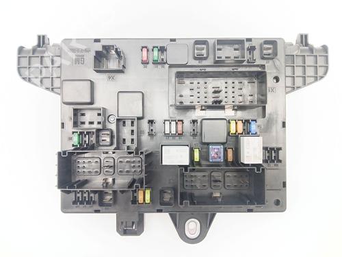 Used Fuse box Fuse box OPEL ASTRA J GTC 1.6 SIDI (08) (200 hp) 28154989 28154989
