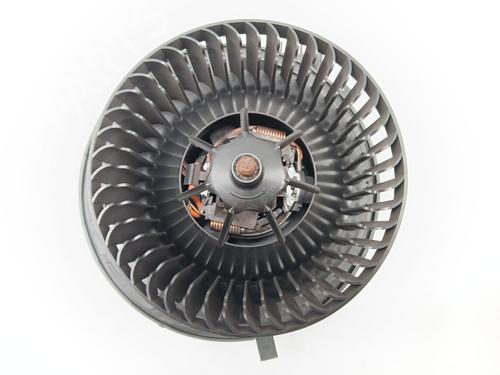 Used Heater blower motor SKODA SUPERB III (3V3) 2.0 TDI (150 hp) 29886218