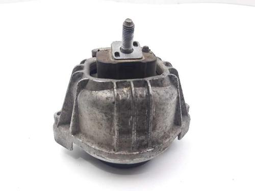 Used Engine mount BMW 3 (E90) 325 i (218 hp) 9263995