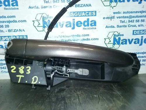 Used Rear right exterior door handle Rear right exterior door handle 1633565 1633565