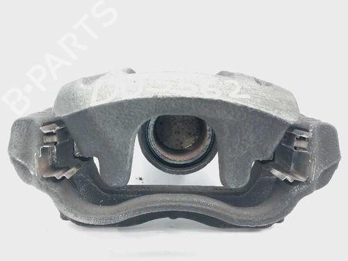 Used Right front brake caliper TOYOTA AURIS (_E18_) [2012-2018]  20686531