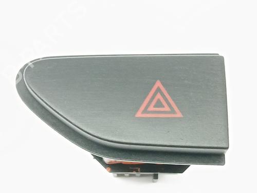 warning-switch-renault-clio-iv-bh_-2012-2013-2014-2015-2016-2017-2018-2019-2020-2021-25900908 main image