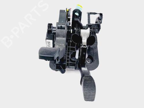 Used Break pedal Break pedal FIAT 500 (312_) 1.0 Mild Hybrid (312.AYD1B) (69 hp) 16701709 16701709