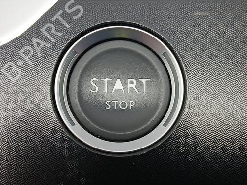 Switch CITROËN C4 Picasso II 1.6 BlueHDi 120 | BP28337208I30 