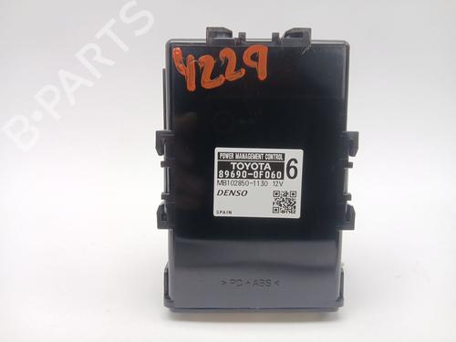Used Electronic module Electronic module TOYOTA VERSO (_R2_) 1.6 (ZGR20_, ZGR20R) (132 hp) 32238466 32238466