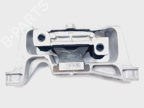 Used Engine mount Engine mount MERCEDES-BENZ B-CLASS Sports Tourer (W246, W242) B 180 CDI / d (246.212) (109 hp) 19175974 19175974