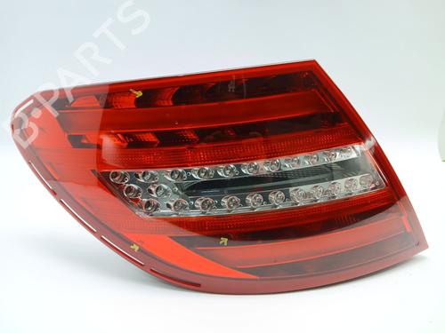 Used Left taillight Left taillight MERCEDES-BENZ C-CLASS (W204) C 220 CDI (204.008) (170 hp) 31925551 31925551