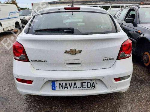 CHEVROLET CRUZE Hatchback (J305) 961502