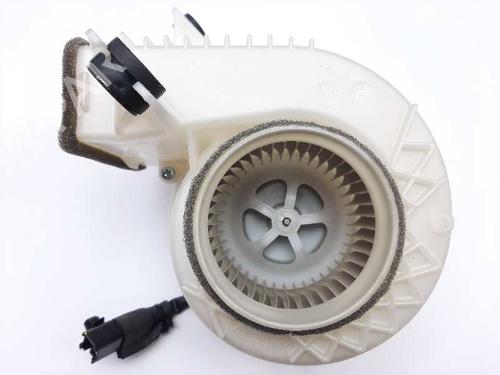 Used Heater blower motor Heater blower motor LEXUS IS III (_E3_) 300h (AVE30_, AVE30R) (223 hp) 19711196 19711196