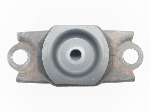 engine-mount-renault-megane-iv-hatchback-b9amn_-2015-27636629 main image