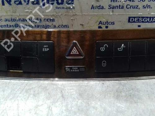 Used Warning switch Warning switch MERCEDES-BENZ C-CLASS (W203) [2000-2007] 3467365 3467365