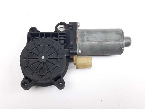 Used Right rear window motor VOLVO XC90 I (275) D5 AWD (185 hp) 9263793