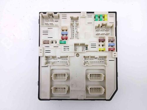 fuse-box-renault-scenic-iii-jz01_-2008-2009-2010-2011-2012-2013-2014-2015-2016-37427195 main image
